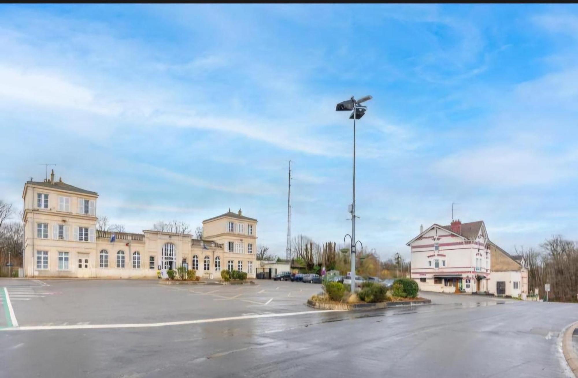 Hotel La Nonette Asterix, Cdg Airport & Paris Centre Orry-La-Ville Exterior photo